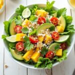 salada-tropical-irresistivelmente-fresca-e-crocante--pronta-em-poucos-minutos-sem-cozinhar-com-pouc